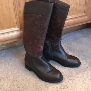 Beautiful wide calf leather riding boots